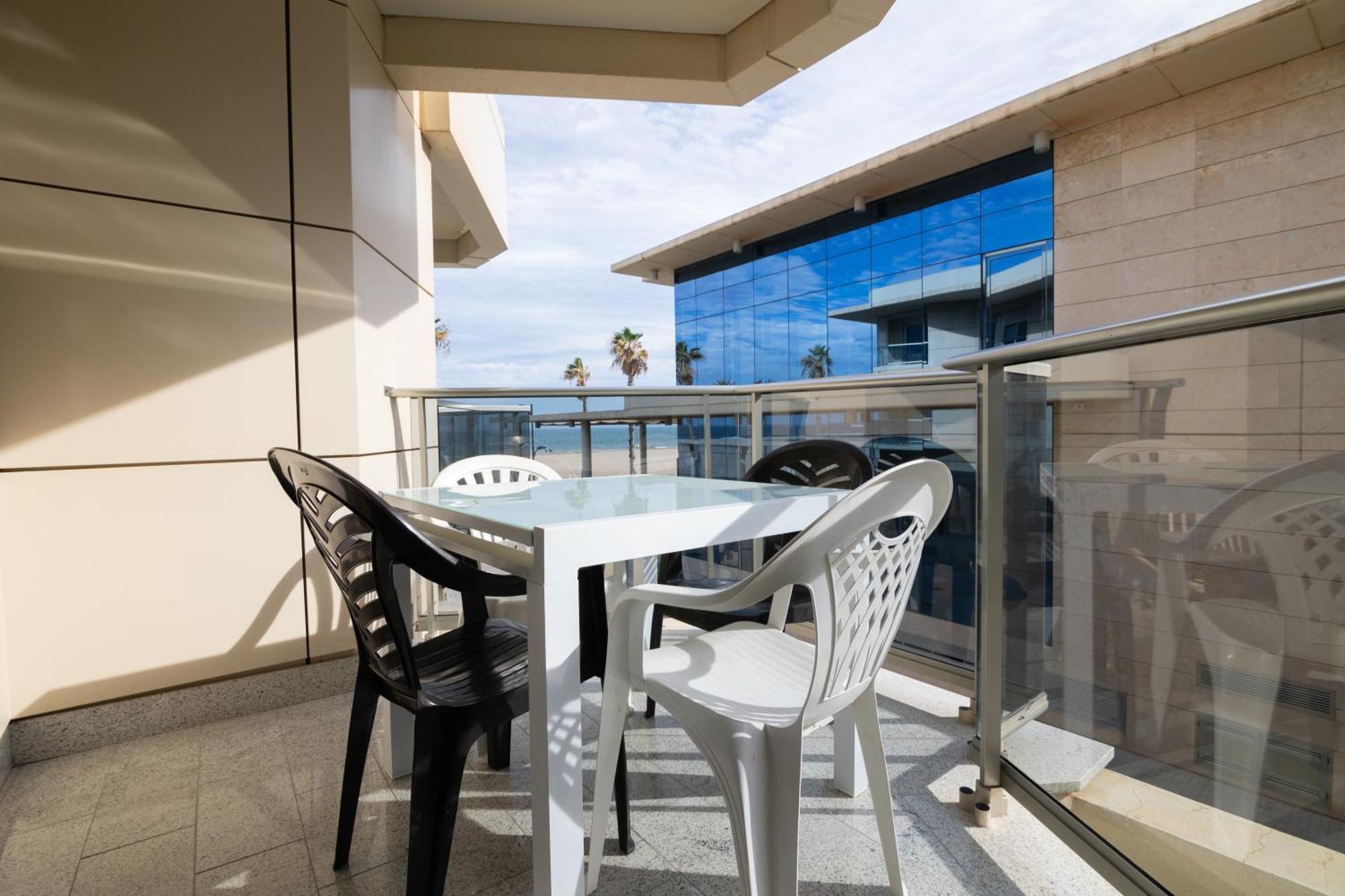 Fivestepstosea - Beach Apartment Βαλένθια Εξωτερικό φωτογραφία